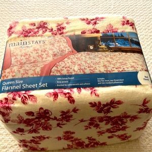 Brand new still in sealed plastic package beautiful queen size flannel sheet set